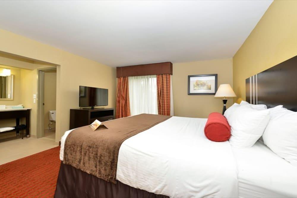 Quality Suites Nashville Airport Екстер'єр фото