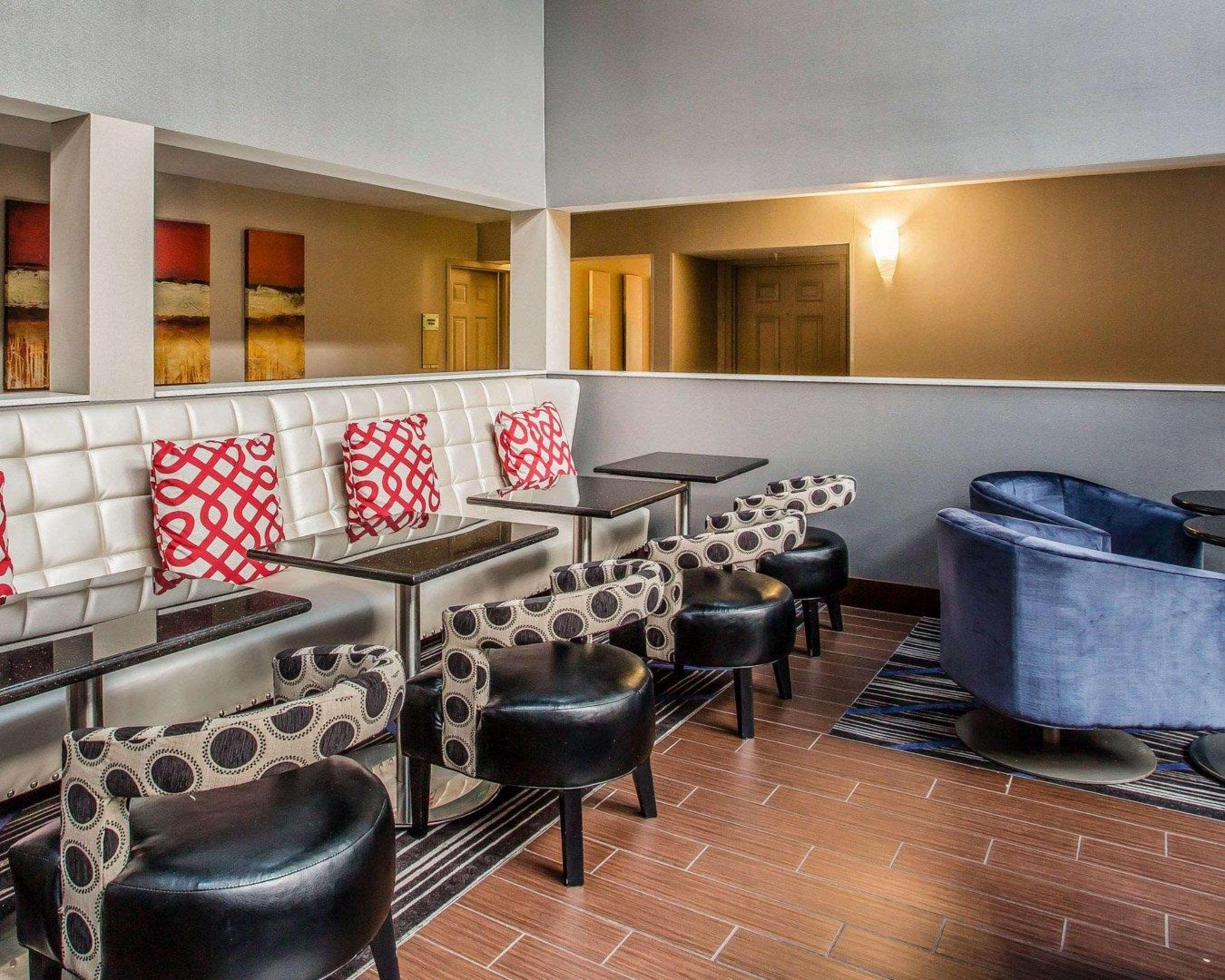 Quality Suites Nashville Airport Екстер'єр фото