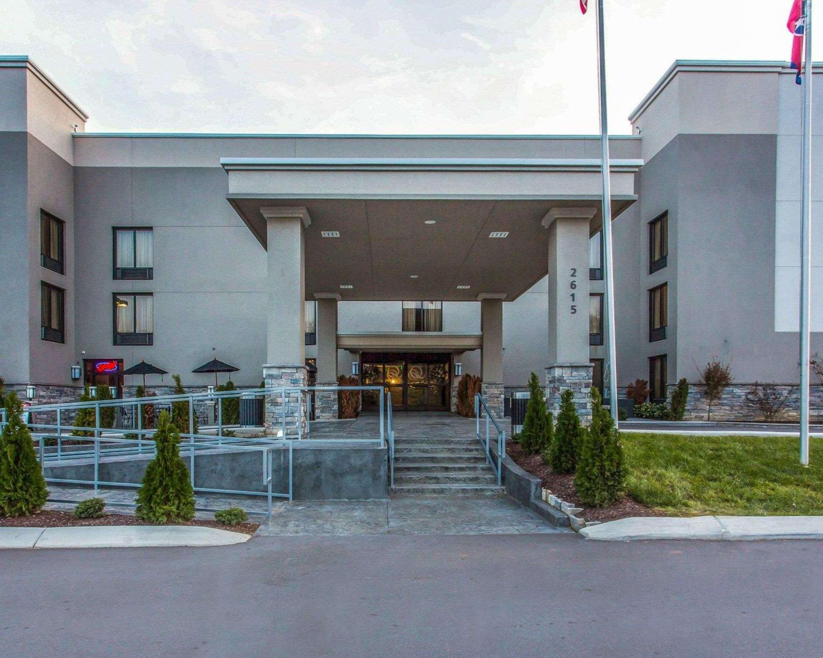 Quality Suites Nashville Airport Екстер'єр фото
