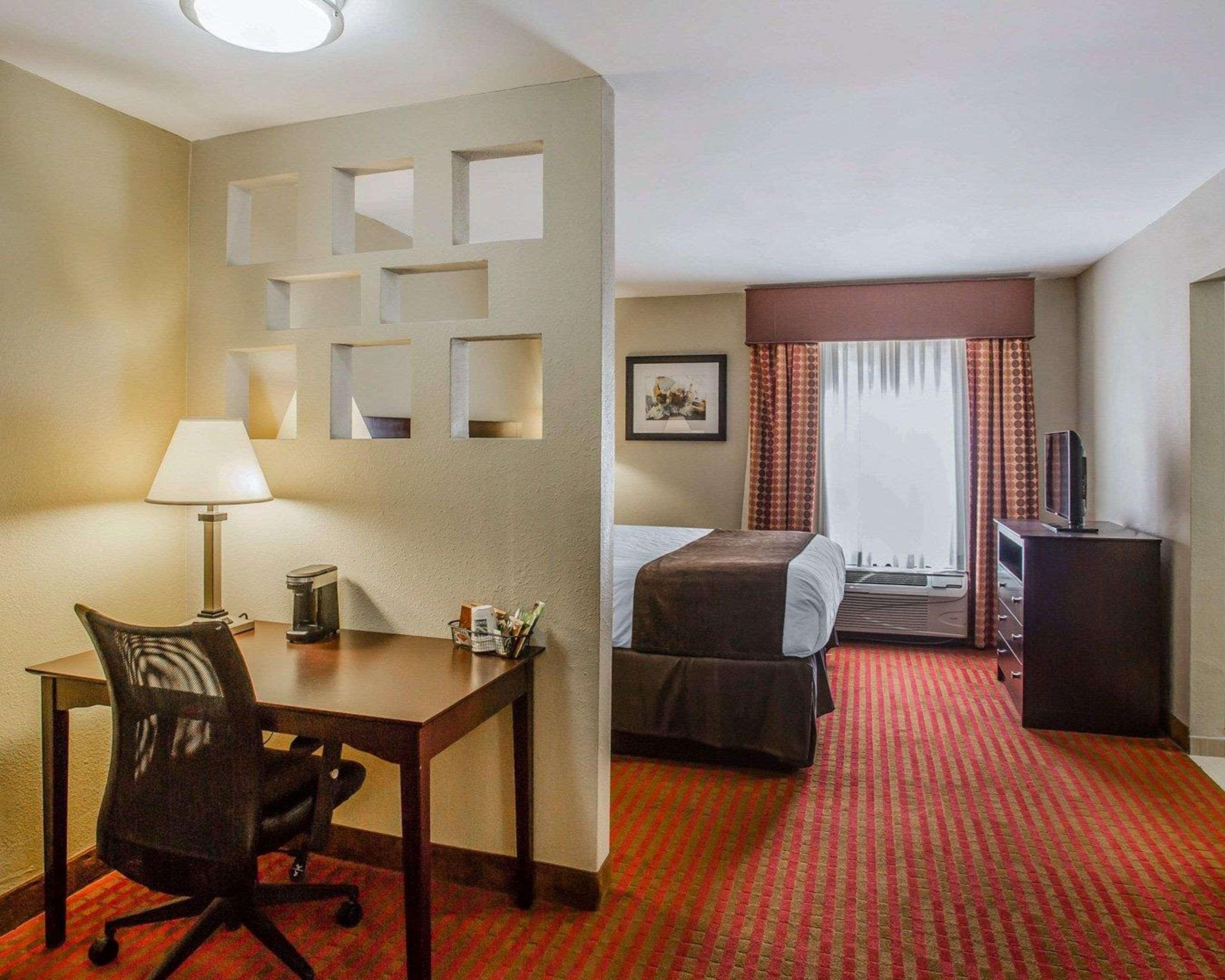 Quality Suites Nashville Airport Екстер'єр фото