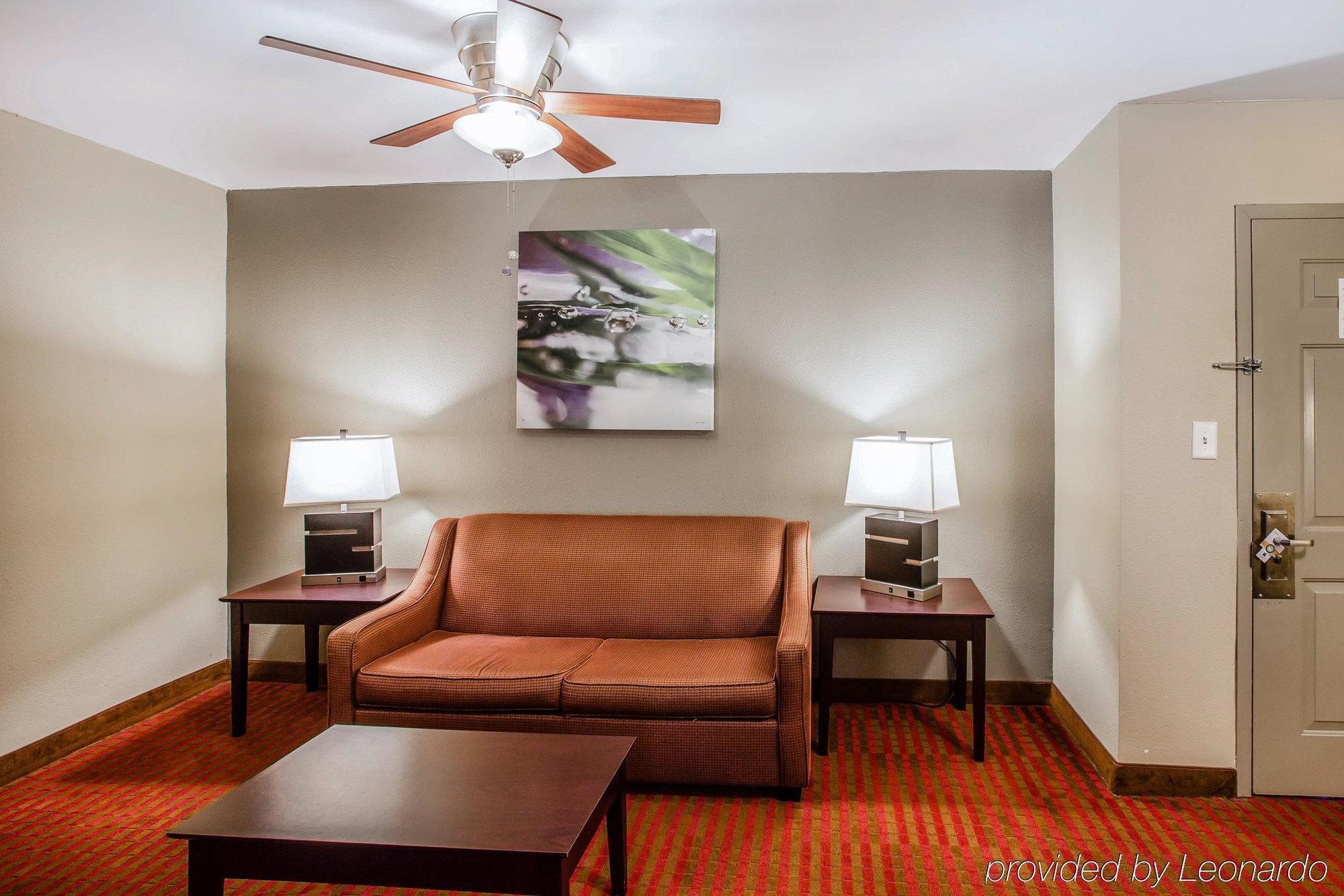 Quality Suites Nashville Airport Екстер'єр фото