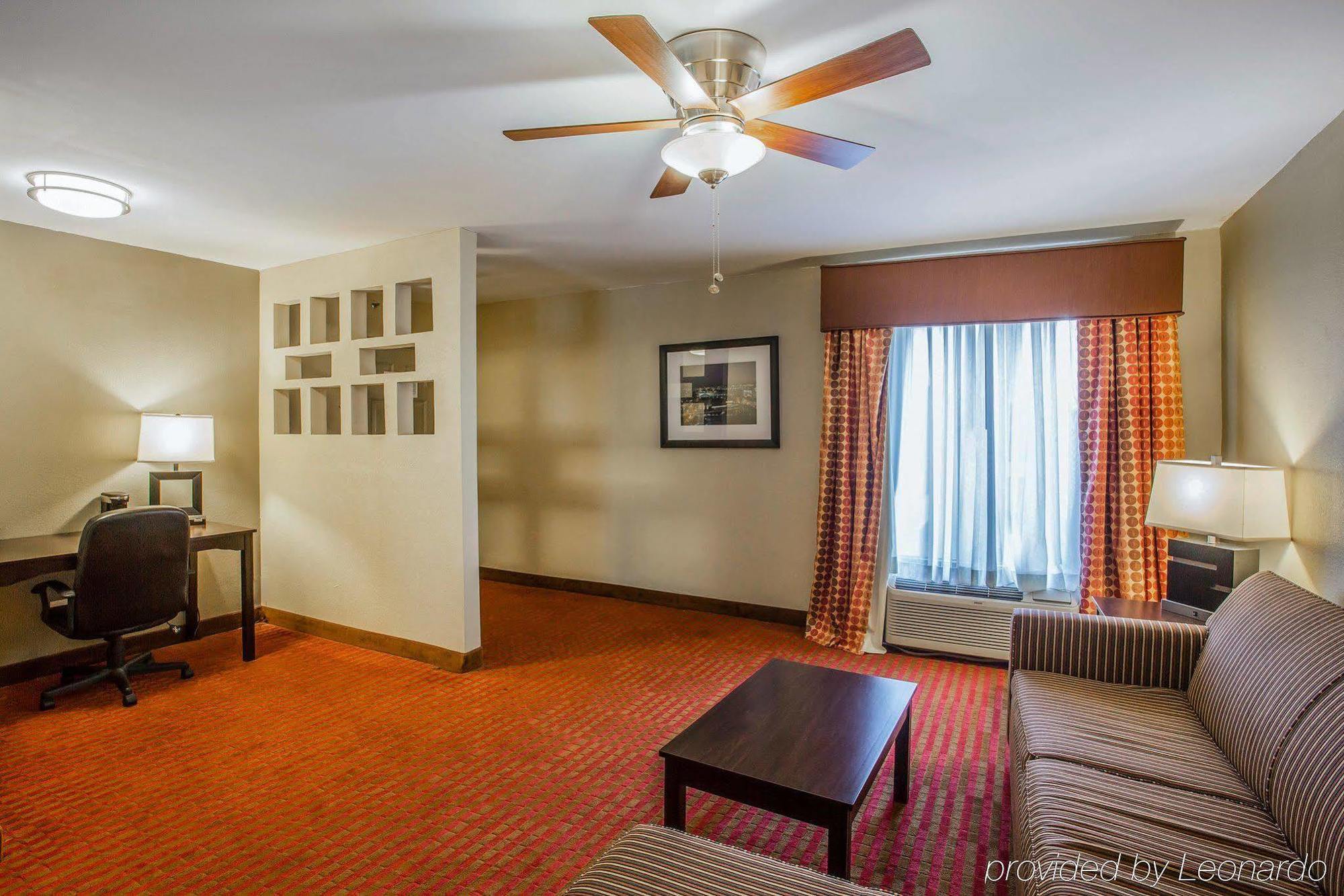 Quality Suites Nashville Airport Екстер'єр фото